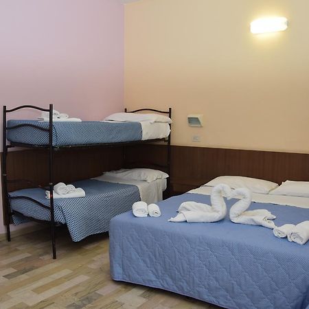 Hotel Annetta Rimini Exterior photo