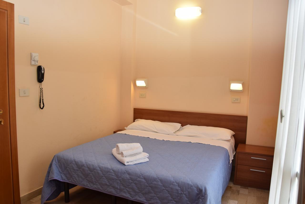 Hotel Annetta Rimini Exterior photo